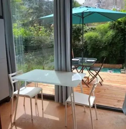 Apartment Avec Veranda Et Terrasse Bagneres-de-Luchon
